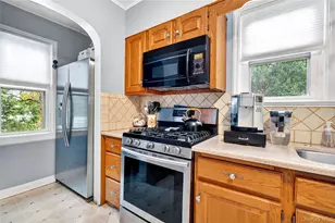 307 Hollywood Ave, Tuckahoe, NY 10707 - Photo 13