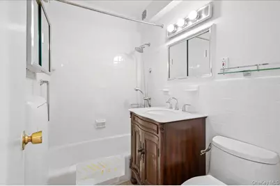 230 Garth Road #7D1, Scarsdale, NY 10583 - Photo 19
