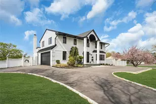 25 Quintree Ln, Melville, NY 11747 - Photo 3
