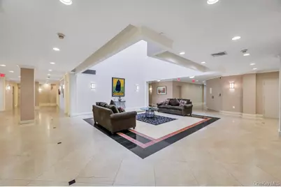 1 Portico Court #300, Great Neck, NY 11021 - Photo 5