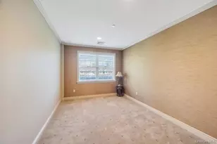 1 Portico Ct, Great Neck, NY 11021 - Photo 25