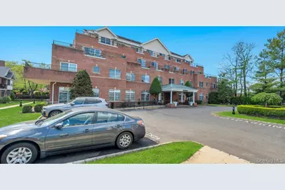 1 Portico Court #300, Great Neck, NY 11021 - Photo 35