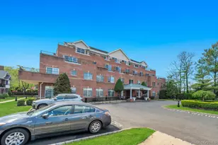 1 Portico Ct, Great Neck, NY 11021 - Photo 35