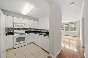 300 Mamaroneck Ave, White Plains, NY 10604 - Photo 5