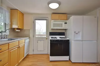 117 W Mombasha Road, Monroe, NY 10950 - Photo 11