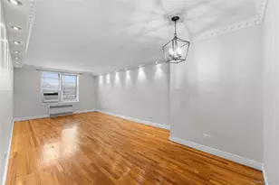 67-30 Clyde St, Forest Hills, NY 11375 - Photo 7