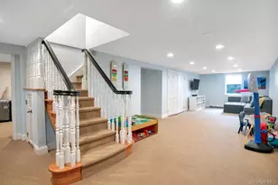 21 Elmridge Dr, Scarsdale, NY 10583 - Photo 25