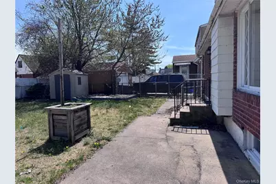 21 Boden Avenue, Valley Stream, NY 11580 - Photo 17