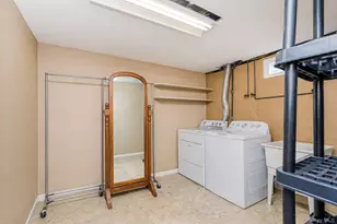 36 Ashwood Ct, New York, NY 10308 - Photo 23