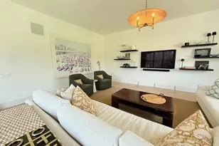 323 Division St, Sag Harbor, NY 11963 - Photo 9