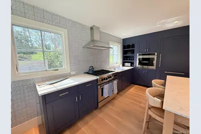 323 Division Street, Sag Harbor, NY 11963 - Photo 5