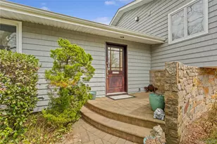 230 Richards Ln, Hewlett, NY 11557 - Photo 7