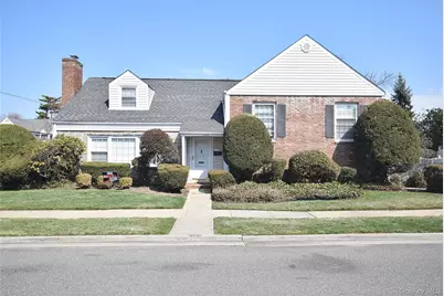 283 Princeton Road, Rockville Centre, NY 11570 - Photo 1