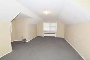 283 Princeton Rd, Rockville Centre, NY 11570 - Photo 25