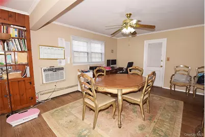 283 Princeton Road, Rockville Centre, NY 11570 - Photo 5