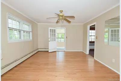 283 Princeton Road, Rockville Centre, NY 11570 - Photo 7