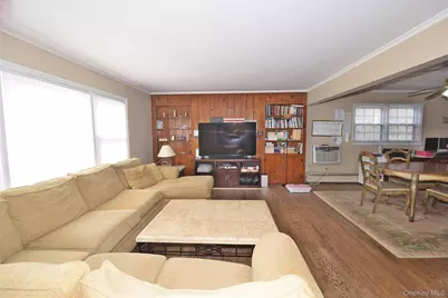 283 Princeton Road, Rockville Centre, NY 11570 - Photo 3