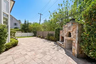 42 Skunks Misery Rd, Locust Valley, NY 11560 - Photo 41
