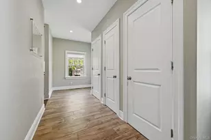 42 Skunks Misery Rd, Locust Valley, NY 11560 - Photo 19