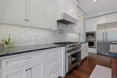 42 Skunks Misery Road, Locust Valley, NY 11560 - Photo 15