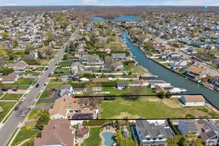 119 Ocean Ave, Massapequa, NY 11758 - Photo 25