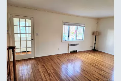 142 Morris Parkway, Valley Stream, NY 11580 - Photo 7