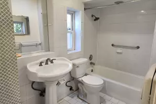 142 Morris Pkwy, Valley Stream, NY 11580 - Photo 23