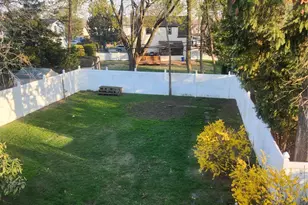 142 Morris Pkwy, Valley Stream, NY 11580 - Photo 33