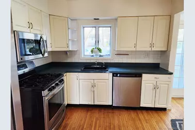 142 Morris Parkway, Valley Stream, NY 11580 - Photo 9