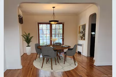 142 Morris Parkway, Valley Stream, NY 11580 - Photo 5