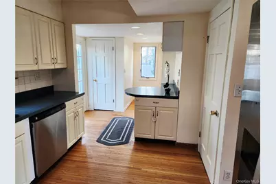 142 Morris Parkway, Valley Stream, NY 11580 - Photo 11