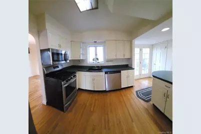 142 Morris Parkway, Valley Stream, NY 11580 - Photo 13