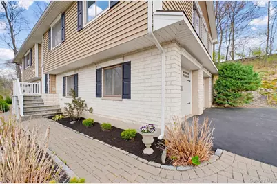 47 Stonehouse Road, Somers, NY 10589 - Photo 3