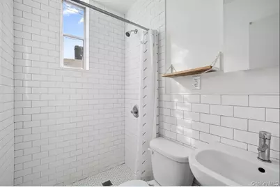 552 Grandview Avenue, Ridgewood, NY 11385 - Photo 27