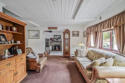 19 Laurel Street, Centereach, NY 11720 - Photo 3