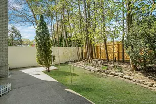 19 Laurel St, Centereach, NY 11720 - Photo 39
