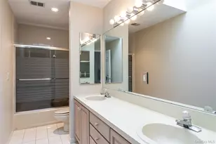 163 Doral Ct, Roslyn, NY 11576 - Photo 13