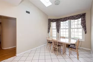 163 Doral Ct, Roslyn, NY 11576 - Photo 5