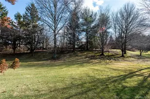 163 Doral Ct, Roslyn, NY 11576 - Photo 17