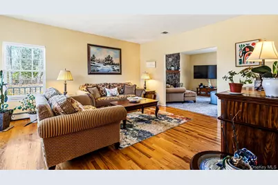 20 Ricky Road, Manorville, NY 11949 - Photo 5