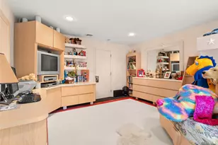 379 Smith Rd, Ronkonkoma, NY 11779 - Photo 25