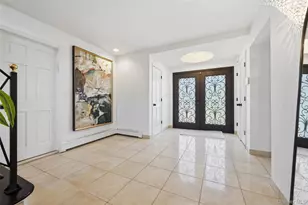 35 Elm Dr, East Hills, NY 11576 - Photo 7