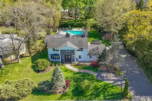 35 Elm Dr, East Hills, NY 11576 - Photo 33