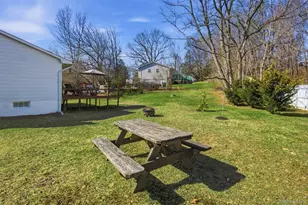 7 Woodland Cir, Hyde Park, NY 12538 - Photo 25