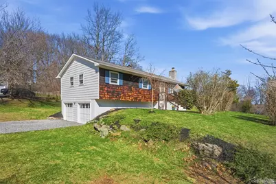 7 Woodland Circle, Hyde Park, NY 12538 - Photo 29