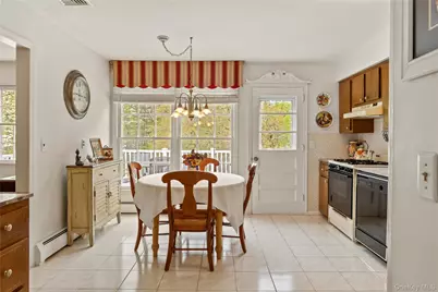 7 Dearborn Road, West Nyack, NY 10994 - Photo 7