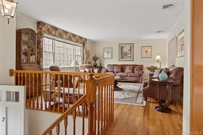 7 Dearborn Road, West Nyack, NY 10994 - Photo 3