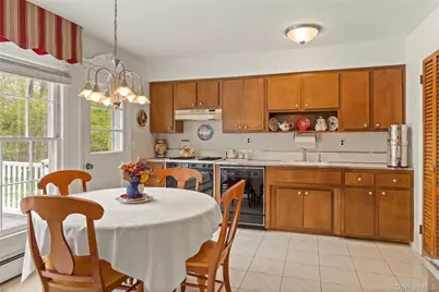 7 Dearborn Road, West Nyack, NY 10994 - Photo 5