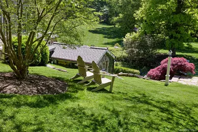 116 S Mountain Road, New City, NY 10956 - Photo 5