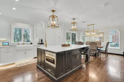 99 Village Hill Drive, Dix Hills, NY 11746 - Photo 19